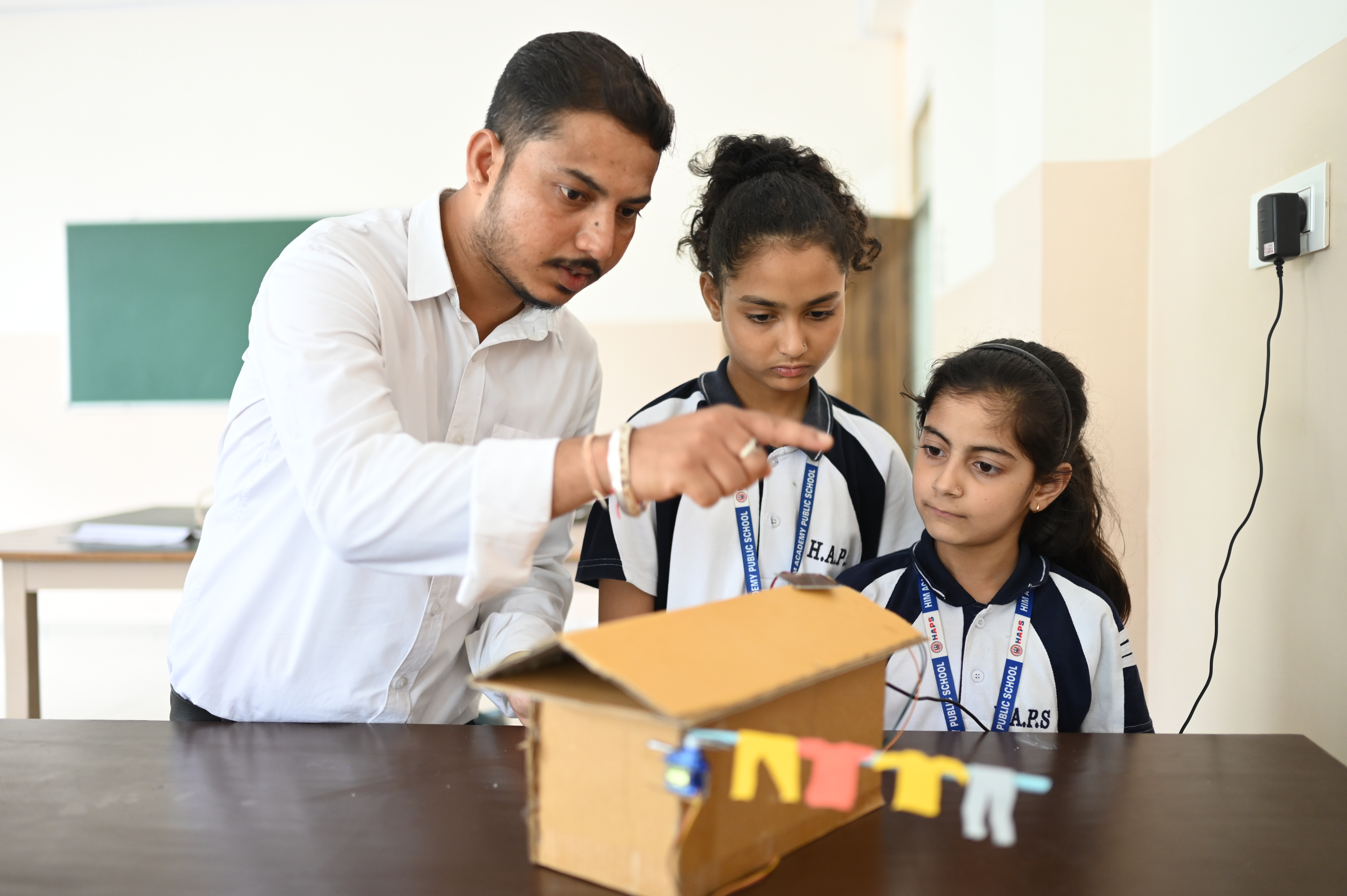 best school in hamirpur