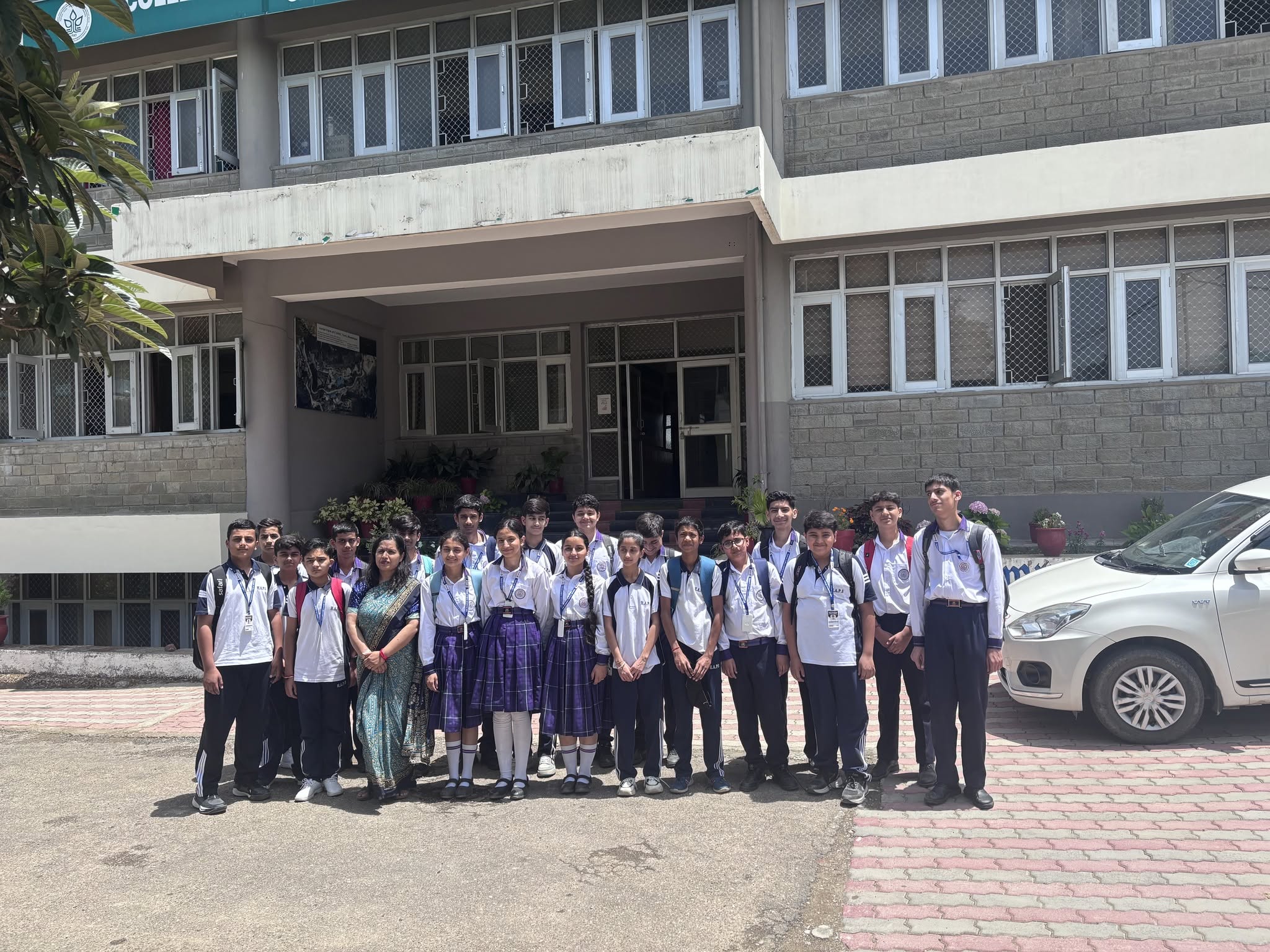 best school in hamirpur