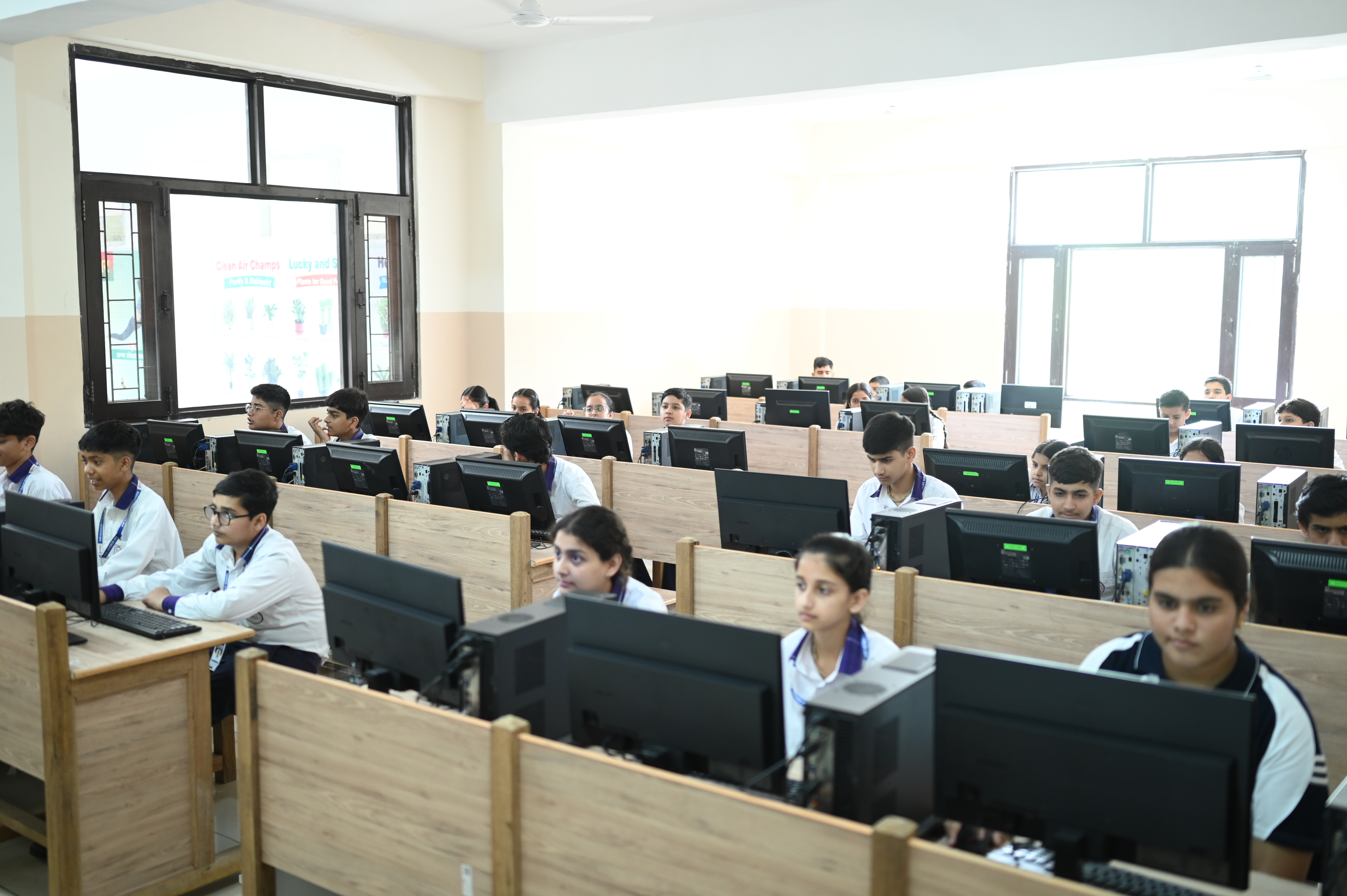best school in hamirpur