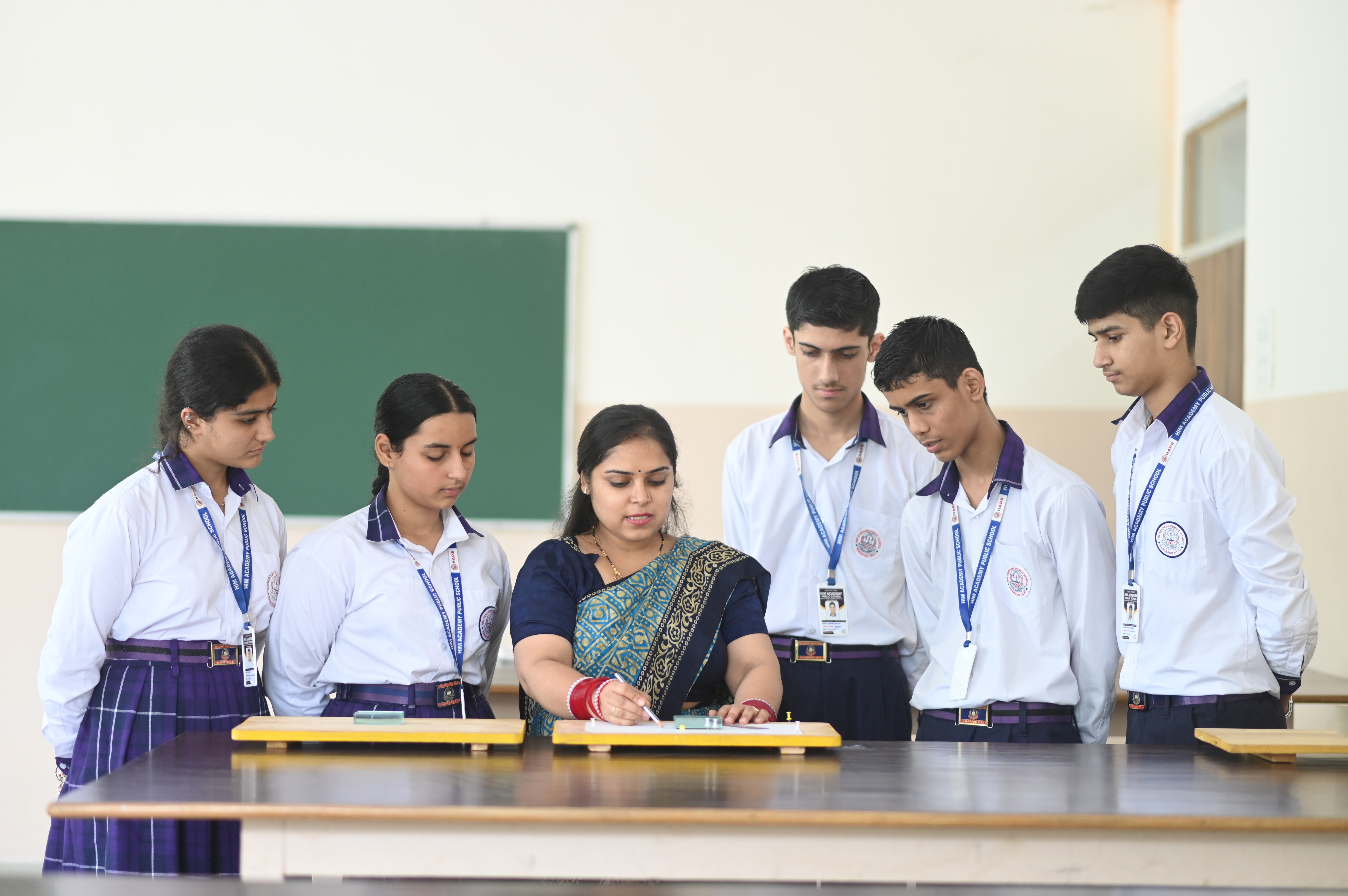 best school in hamirpur